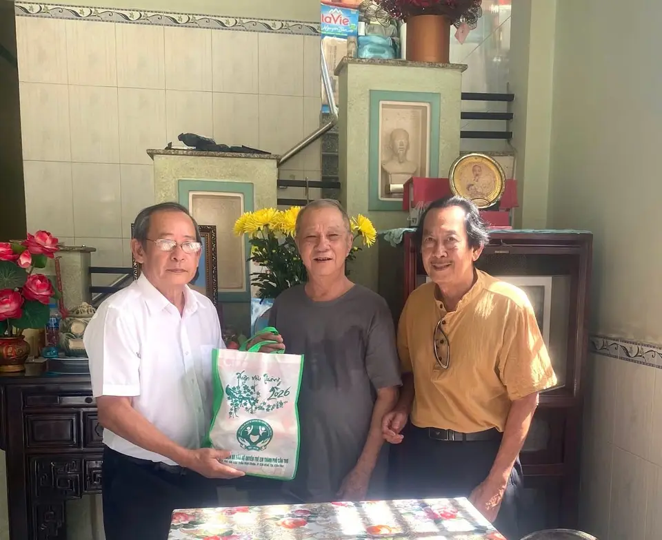 Ban Thường vụ Hội thăm hỏi, chúc mừng Xuân Bính Ngọ 2026 (ảnh 3/5)
