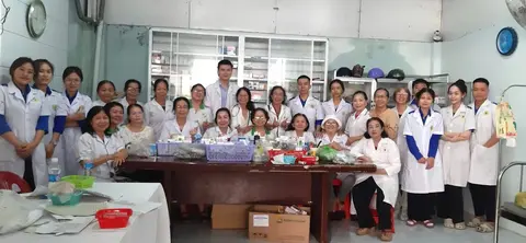 Phòng khám Nội nhân đạo khám và cấp phát thuốc miễn phí lần thứ 72 (ảnh 1/5)