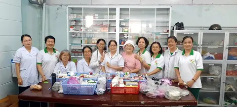 Phòng khám Nội nhân đạo khám và cấp phát thuốc miễn phí lần thứ 75 (ảnh 1/5)