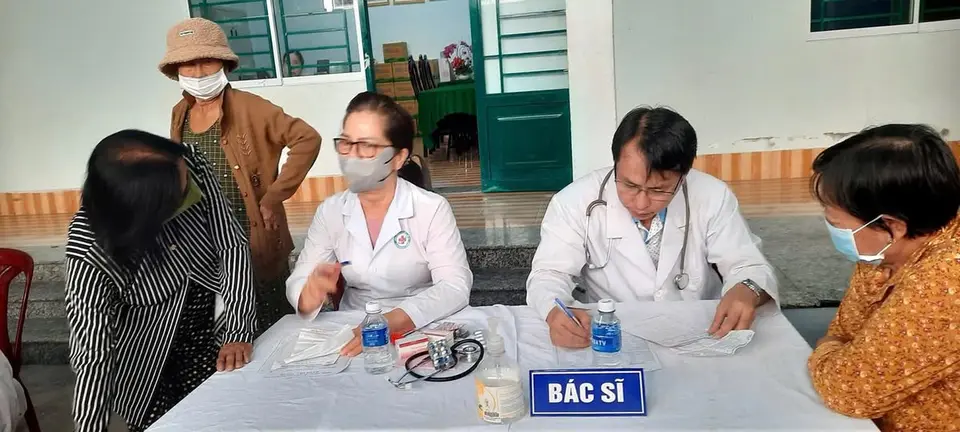 Phòng khám Nội nhân đạo khám và cấp phát thuốc miễn phí lần thứ 77 (ảnh 2/5)
