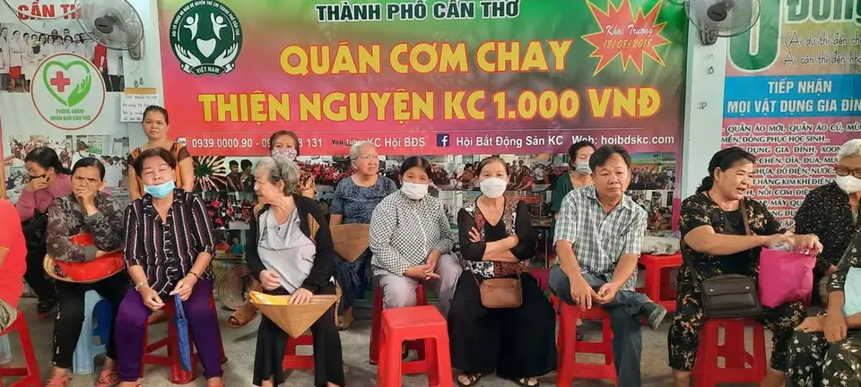 Phòng khám Nội nhân đạo khám và cấp phát thuốc miễn phí lần thứ 80 (ảnh 2/5)