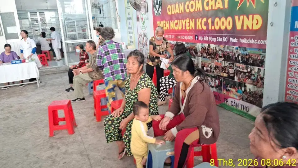 Phòng khám Nội nhân đạo khám và cấp phát thuốc miễn phí lần thứ 87 (ảnh 1/5)