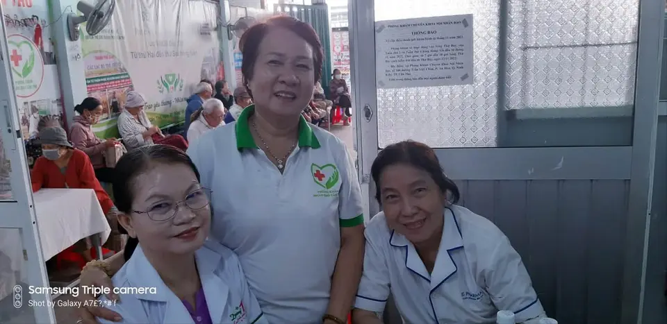 Phòng khám Nội nhân đạo khám và cấp phát thuốc miễn phí lần thứ 90 (ảnh 2/5)