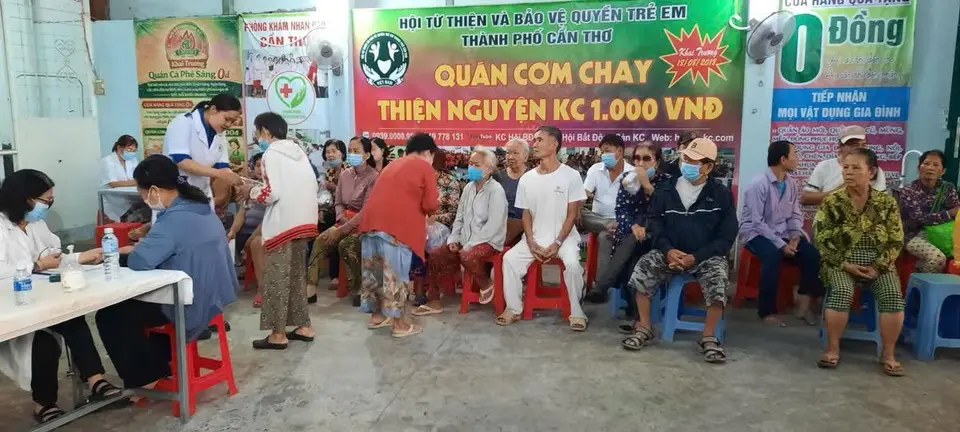 Phòng khám Nội nhân đạo trở lại sau Tết, khám miễn phí lần thứ 79 (ảnh 3/5)
