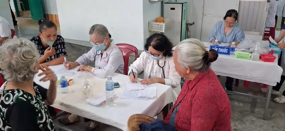 Phòng khám Nội nhân đạo trở lại sau Tết, khám miễn phí lần thứ 79 (ảnh 5/5)