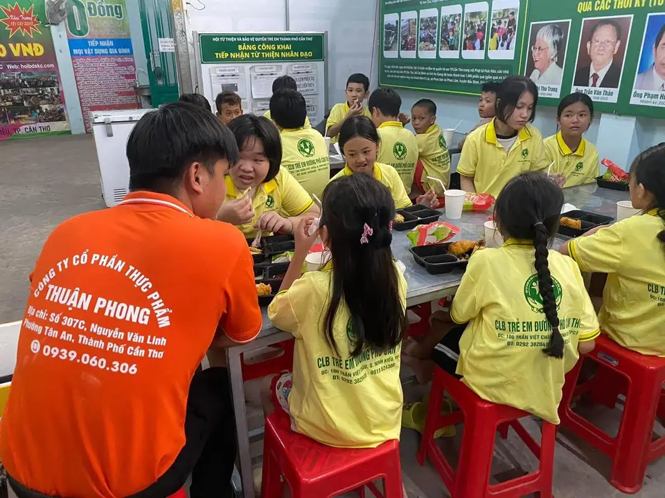 Trung thu ấm áp cùng Thuận Phong Food (ảnh 3/5)