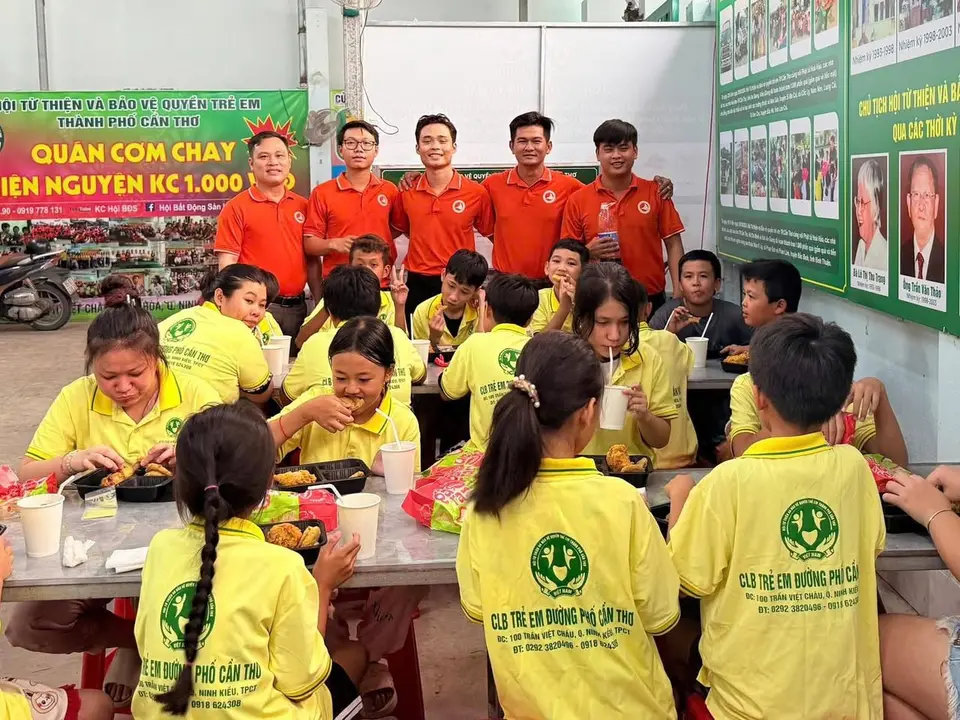 Trung thu ấm áp cùng Thuận Phong Food (ảnh 4/5)